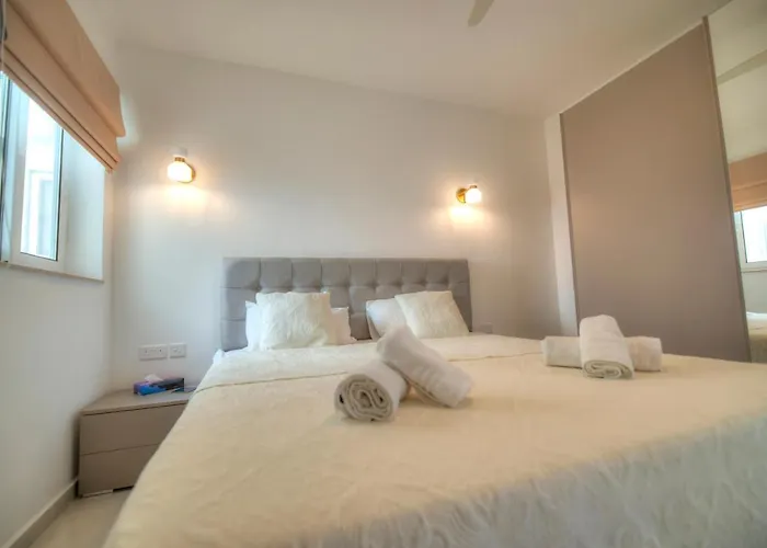 Seaside In The Heart Of Gozo * Xlendi