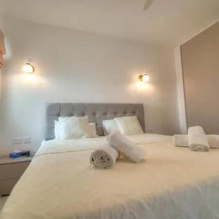 Seaside In The Heart Of Gozo * Xlendi