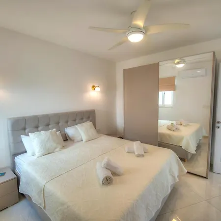 Seaside In The Heart Of Gozo *