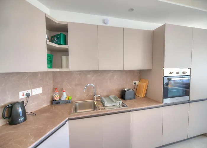 Seaside In The Heart Of Gozo *